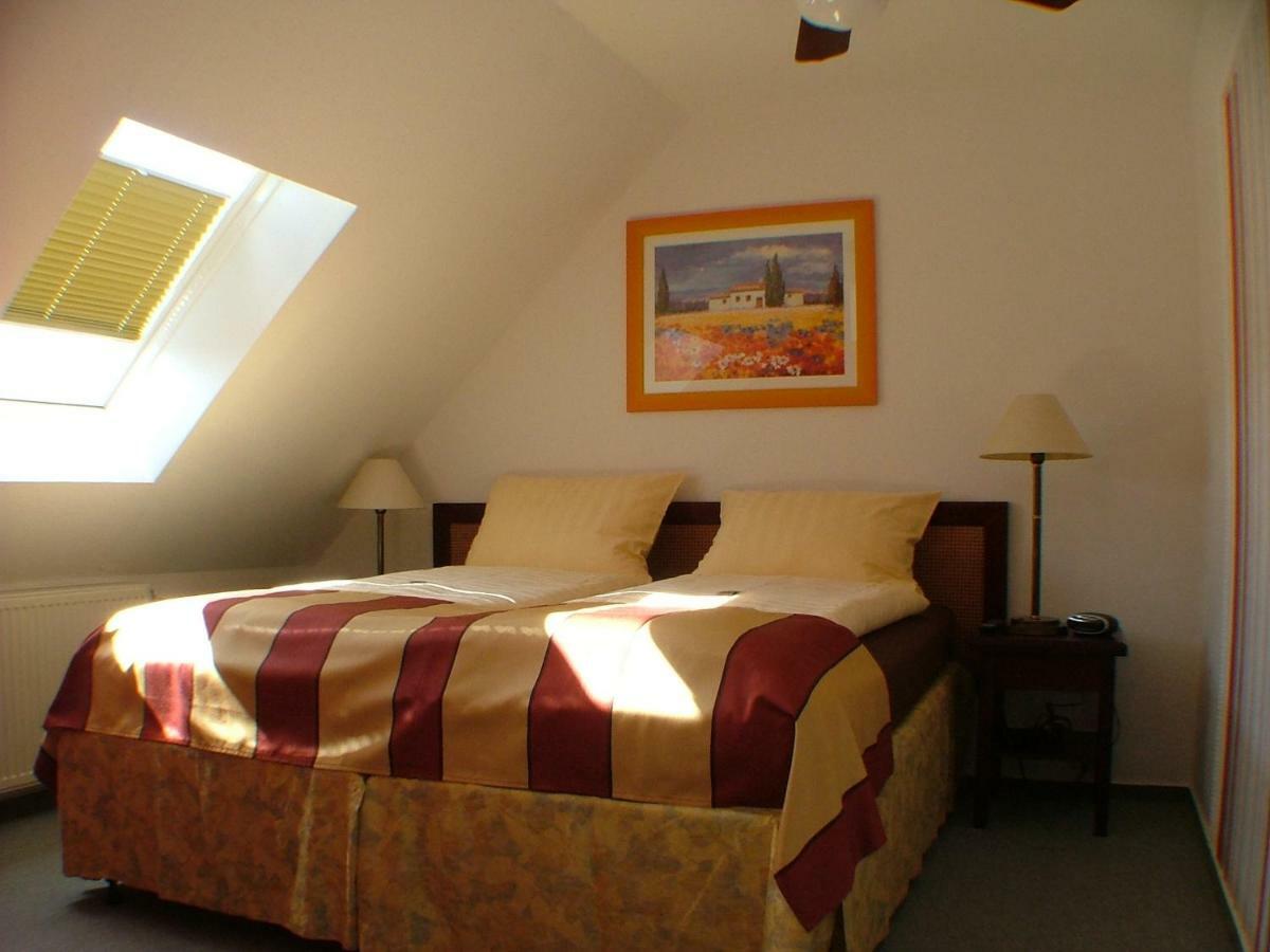 Hotel Garni Pension Zur Eisleben Zewnętrze zdjęcie