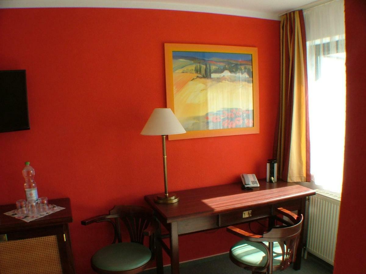 Hotel Garni Pension Zur Eisleben Zewnętrze zdjęcie